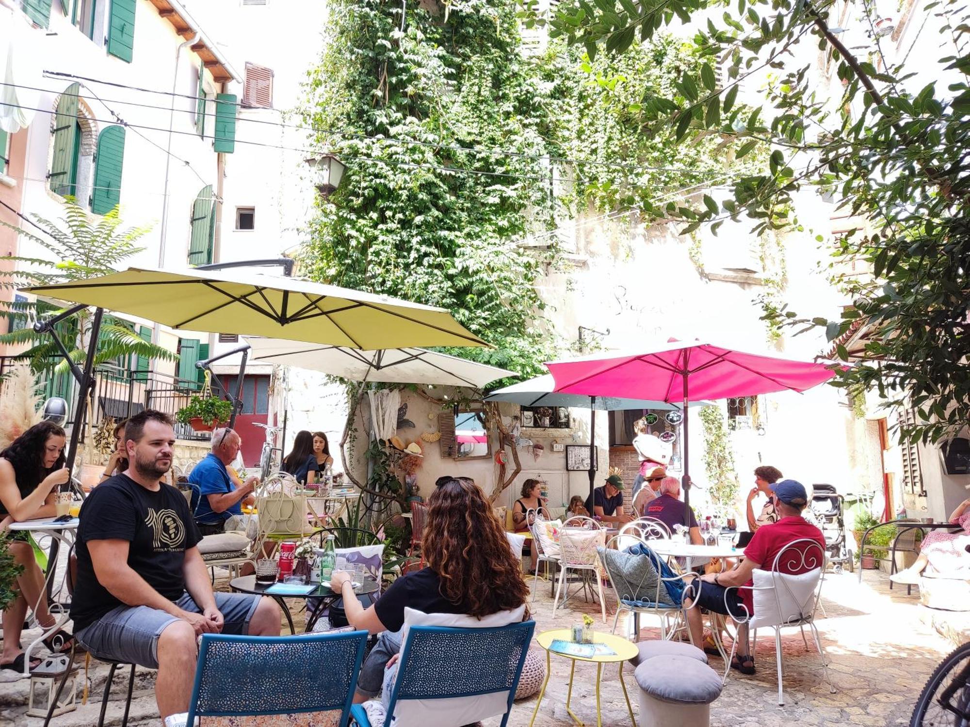 Apartment Piazza Antica Ρόβινι Εξωτερικό φωτογραφία